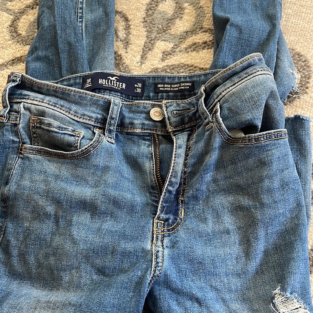 hollister jeans